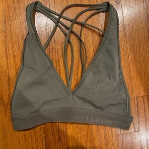 Lululemon sports bra/bralette